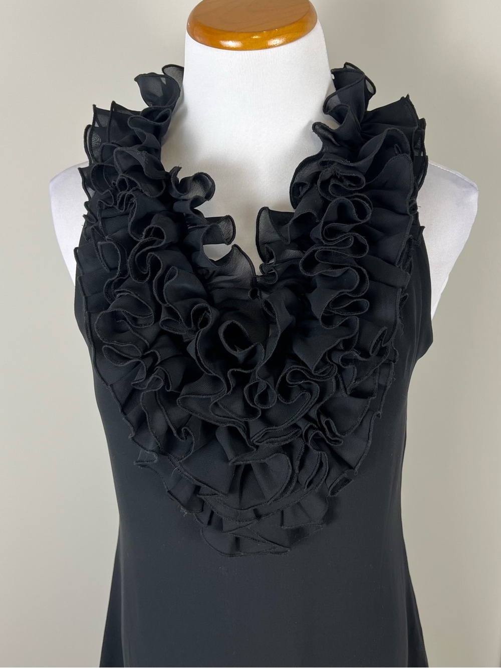 Ted Baker Black Ruffle V-Neck Sleeveless Dress - Picture 4 of 8